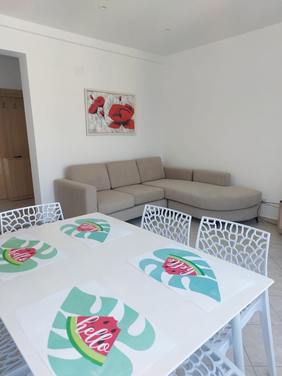 Apart-Hotel Alvi Sarandë 外观 照片