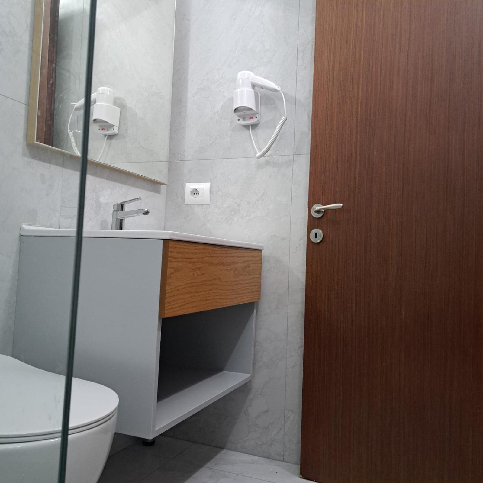 Apart-Hotel Alvi Sarandë 外观 照片