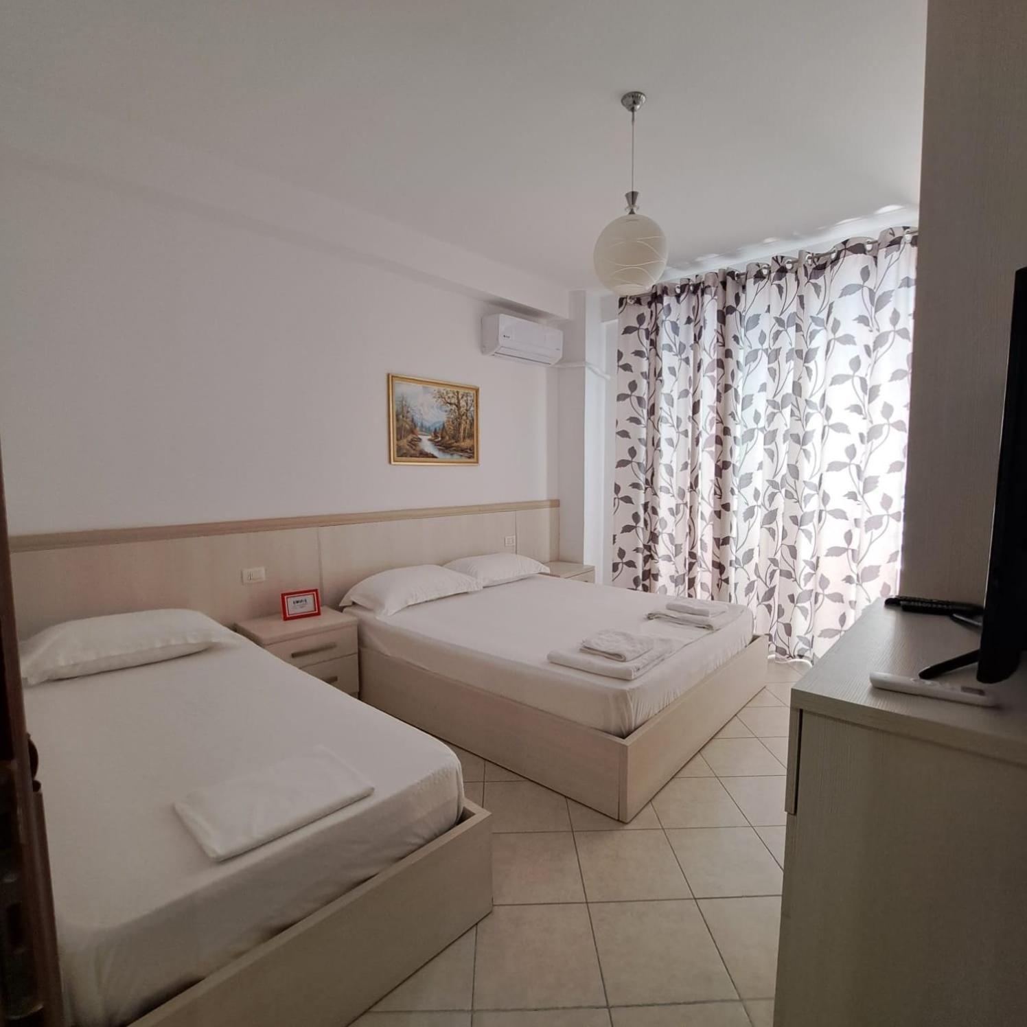 Apart-Hotel Alvi Sarandë 外观 照片