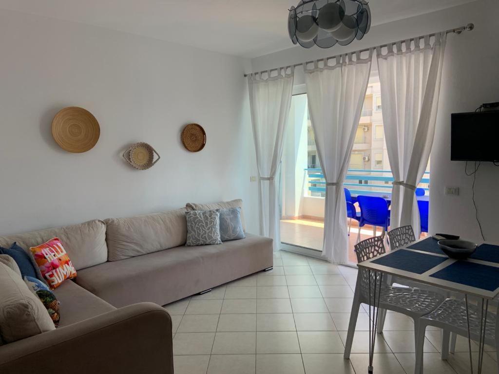 Apart-Hotel Alvi Sarandë 外观 照片