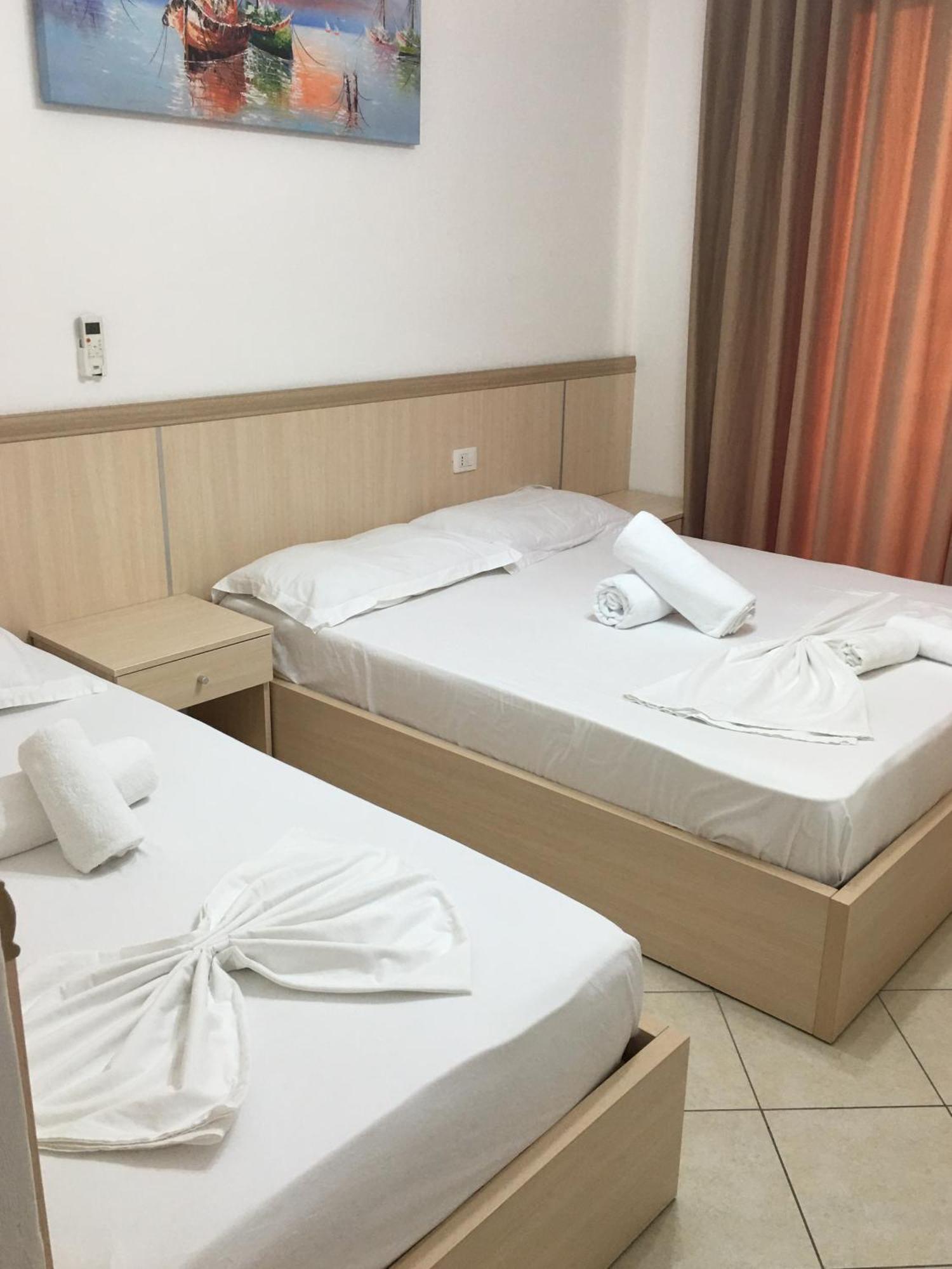 Apart-Hotel Alvi Sarandë 外观 照片